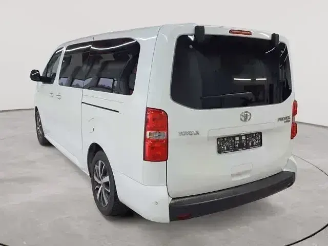 Gebraucht Toyota Proace Verso 144 PS (105 kW) 2022 Weiß Kombi