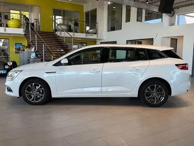 Usata Renault Mégane Play 132 CV (97 kW) 2017 Bianco Berlina