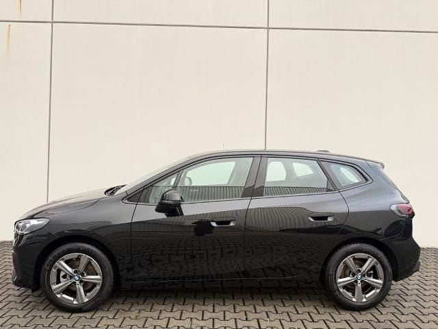 Gebraucht BMW 220 Active Tourer Luxury Line 156 PS (114 kW) 2025 Black sapphire metallic Van / Kleinbus