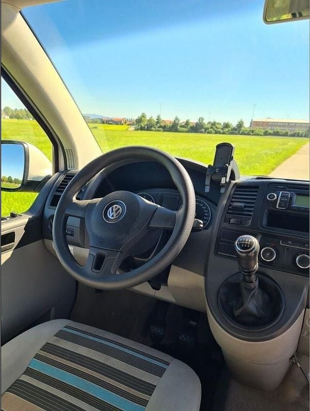 Używany VW California Beach 179 KM (131 kW) 2011 Biały Van