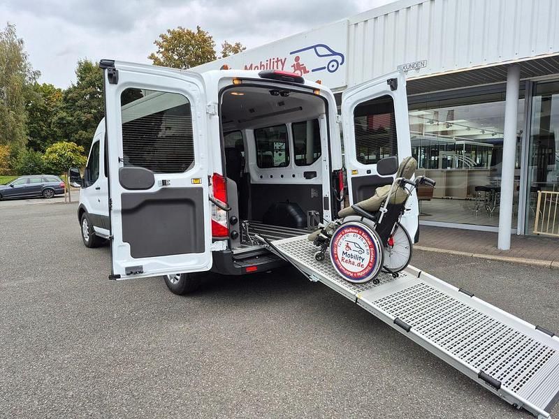 Weiß Gebraucht 2024 Ford Transit Trend Van / Kleinbus | 52.500 € - Bild 1/4