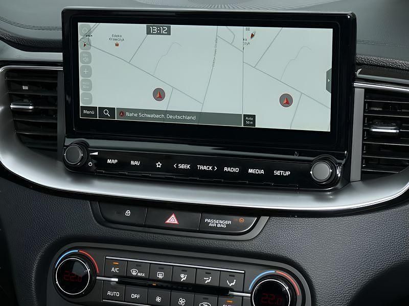 Neu Kia XCeed 150 PS (110 kW) 2025 Grau SUV