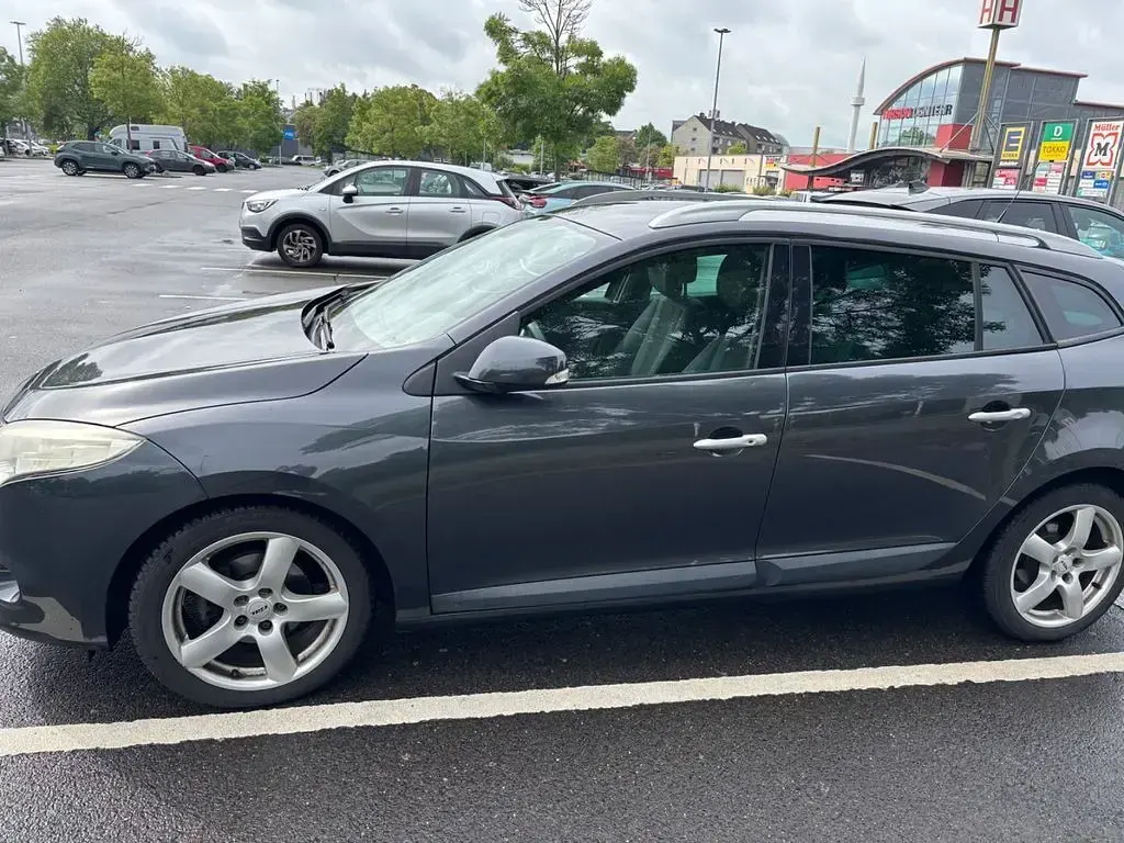 Gebraucht Renault Mégane 131 PS (96 kW) 2009 Schwarz Limousine