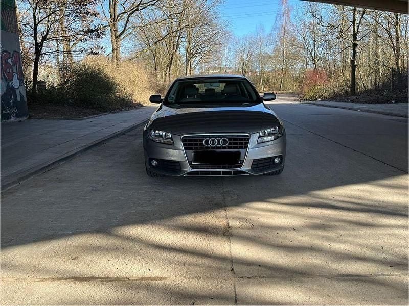 Gebraucht Audi A4 Sport 120 PS (88 kW) 2010 Grau Limousine