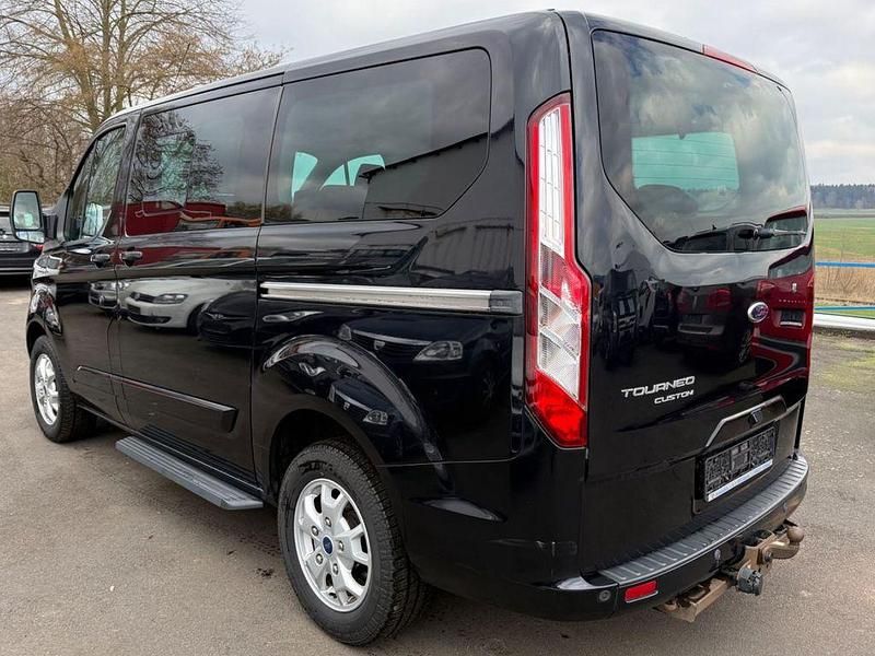 Używany Ford Transit Titanium 155 KM (114 kW) 2014 Czarny Kombi