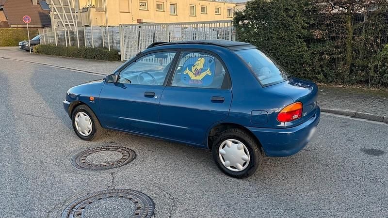 Gebraucht Mazda 121 72 PS (52 kW) 1991 Blau Kleinwagen