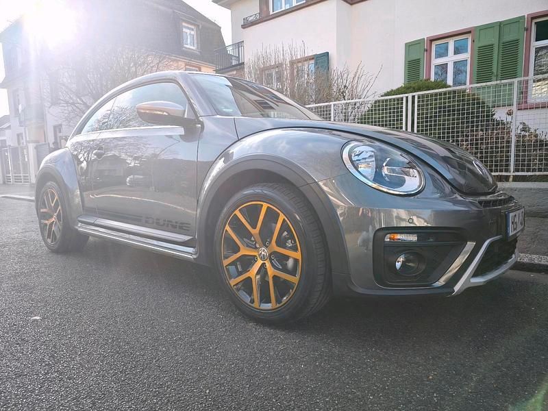 Gebraucht VW Beetle Dune 150 PS (110 kW) 2017 Grau Kleinwagen