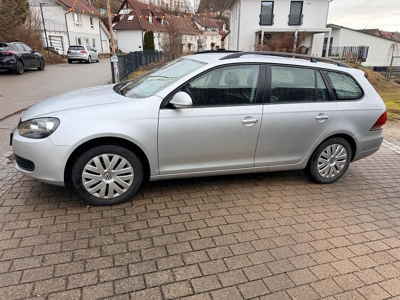 Gebraucht VW Golf VI 105 PS (77 kW) 2011 Silber Kleinwagen