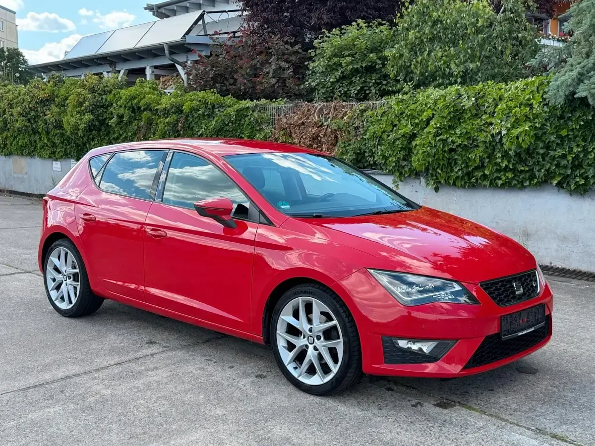 Gebraucht Seat Leon FR 122 PS (89 kW) 2013 Rot Limousine