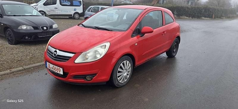 Gebraucht Opel Corsa 80 PS (58 kW) 2007 Rot Limousine
