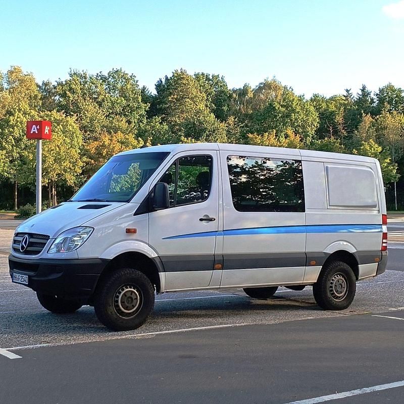 Weiß Gebraucht 2011 Mercedes Sprinter Van | 25.000 € - Bild 1/3