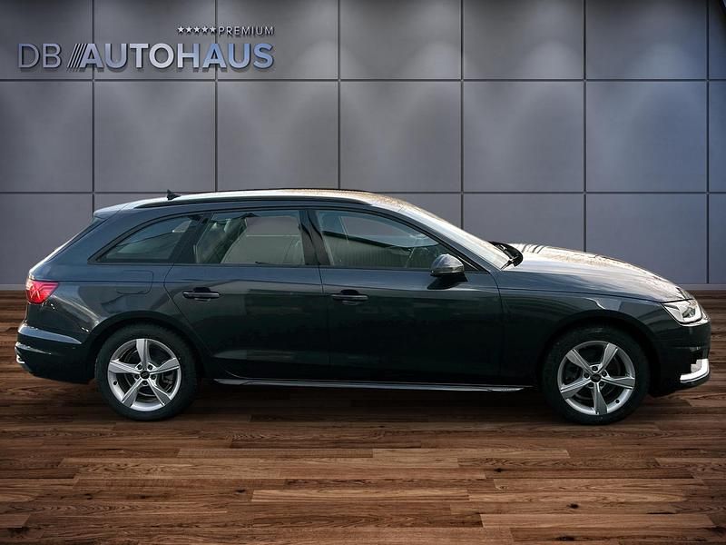 Gebraucht Audi A4 Advanced Plus 163 PS (119 kW) 2024 Grau Kombi