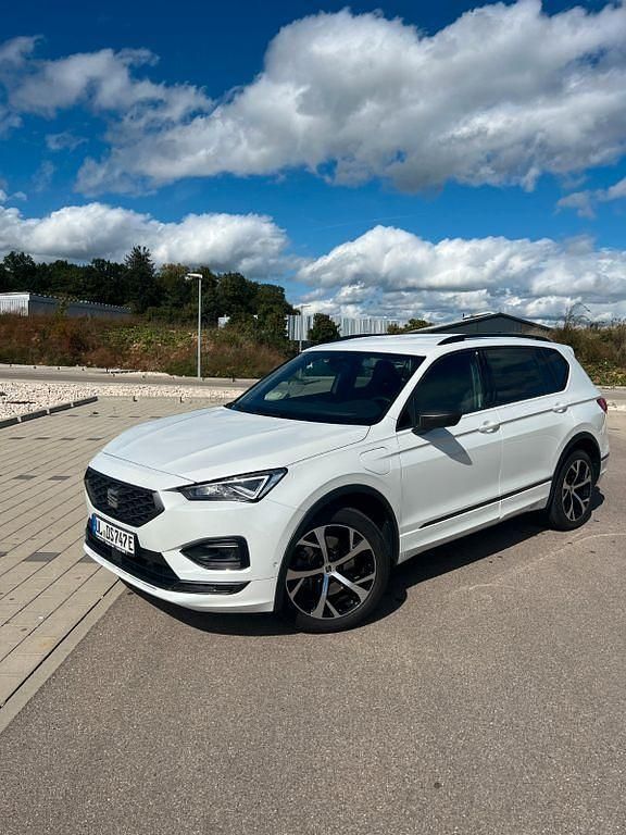 Weiß Gebraucht 2023 Seat Tarraco FR SUV | 35.000 € (Fairer Preis) - Bild 1/4