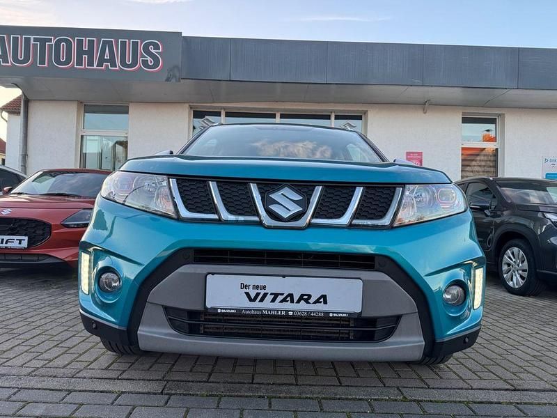 Gebraucht Suzuki Vitara Comfort+ 140 PS (102 kW) 2018 Grün SUV