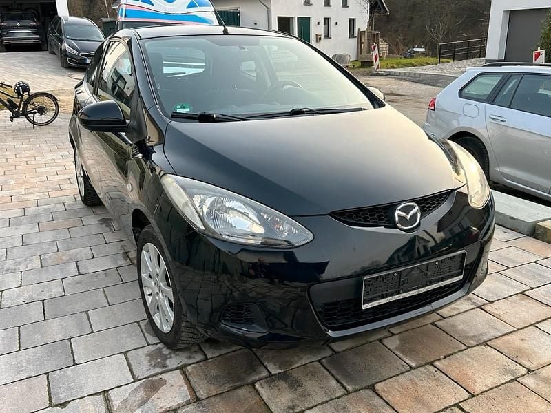Second-hand Mazda 2 75 CP (55 kW) 2010 Negru Hatchback