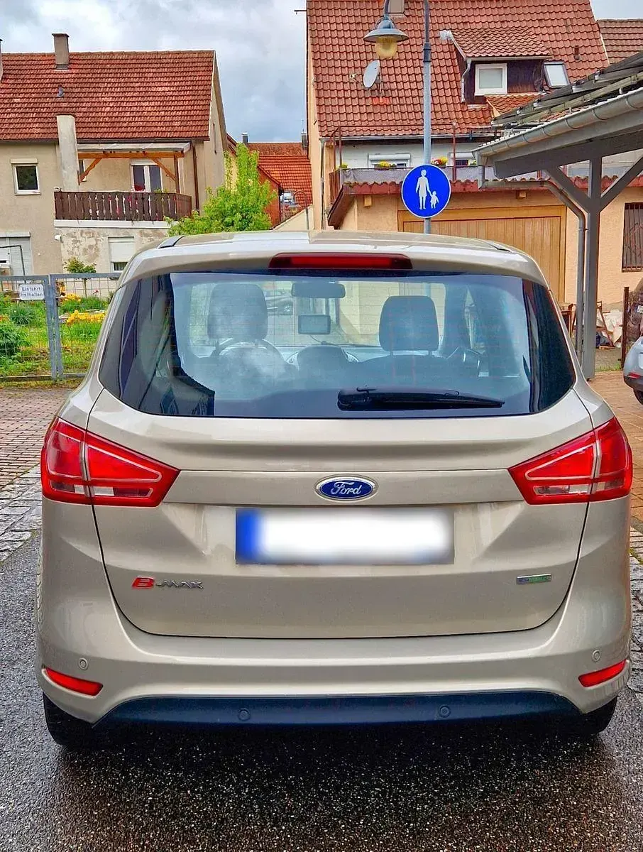 Gebraucht Ford B-MAX Titanium 125 PS (91 kW) 2016 Grau Van / Kleinbus