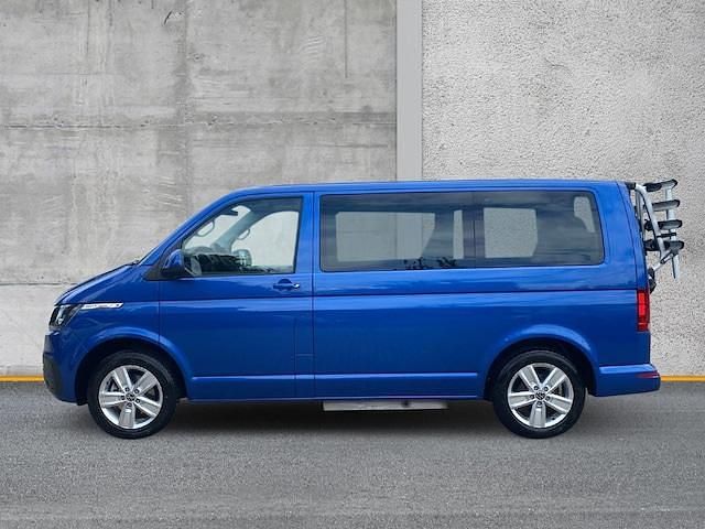 Second-hand VW Multivan Comfortline 150 CP (110 kW) 2020 Albastru Monovolum