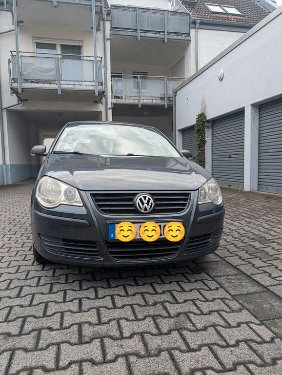 Blau Gebraucht 2006 VW Polo Trendline Limousine | 1.500 € (Guter Preis) - Bild 1/4
