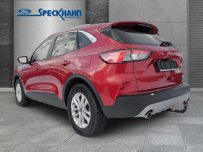 Gebraucht Ford Kuga Titanium 224 PS (164 kW) 2022 Rot SUV