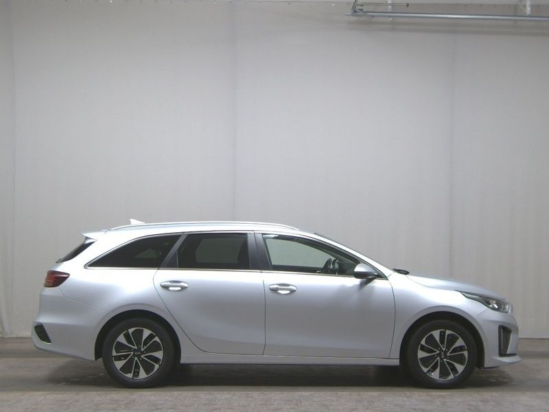 Weiß Gebraucht 2021 Kia Ceed Vision Kombi | 14.980 € (Guter Preis) - Bild 1/2