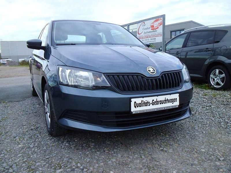Grau Gebraucht 2018 Skoda Fabia Cool Plus Limousine | 8.500 € (Etwas zu teuer) - Bild 1/4