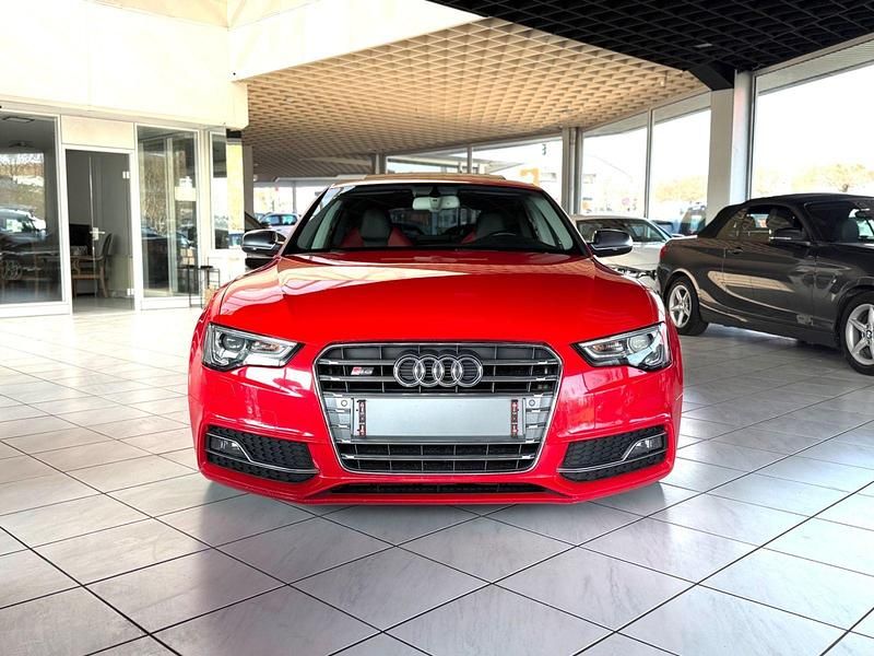 Gebraucht Audi S5 Ambiente 333 PS (244 kW) 2015 Rot Coupé