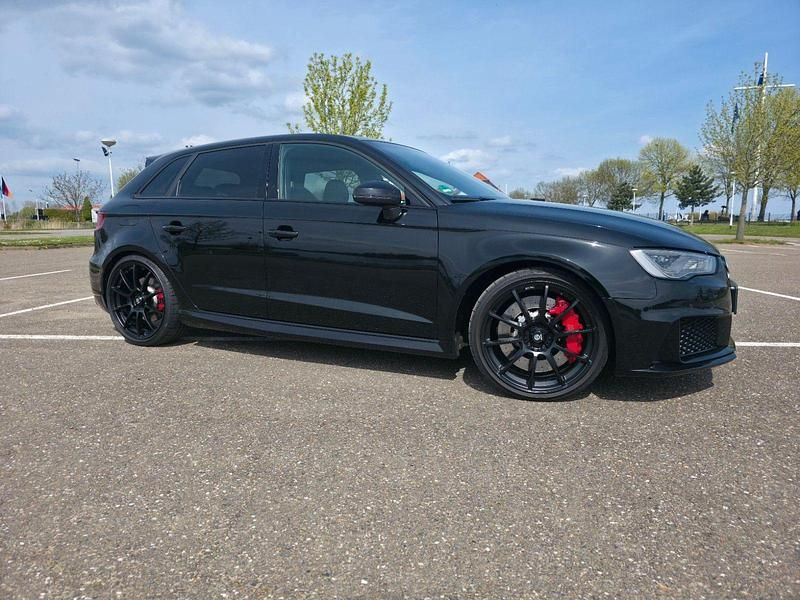 Gebraucht Audi RS3 367 PS (269 kW) 2016 Schwarz Limousine