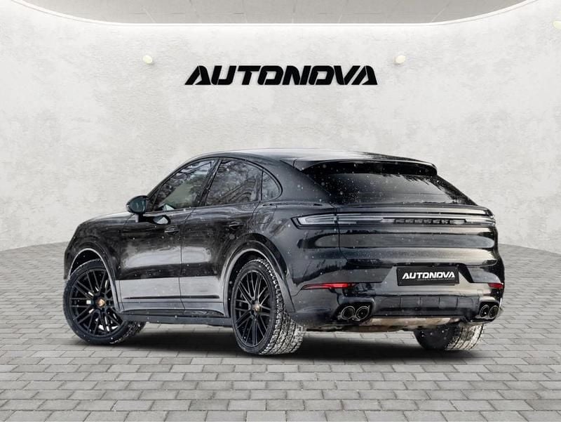 Gebraucht Porsche Cayenne E-Hybrid Coupe 470 PS (345 kW) 2025 Schwarz SUV