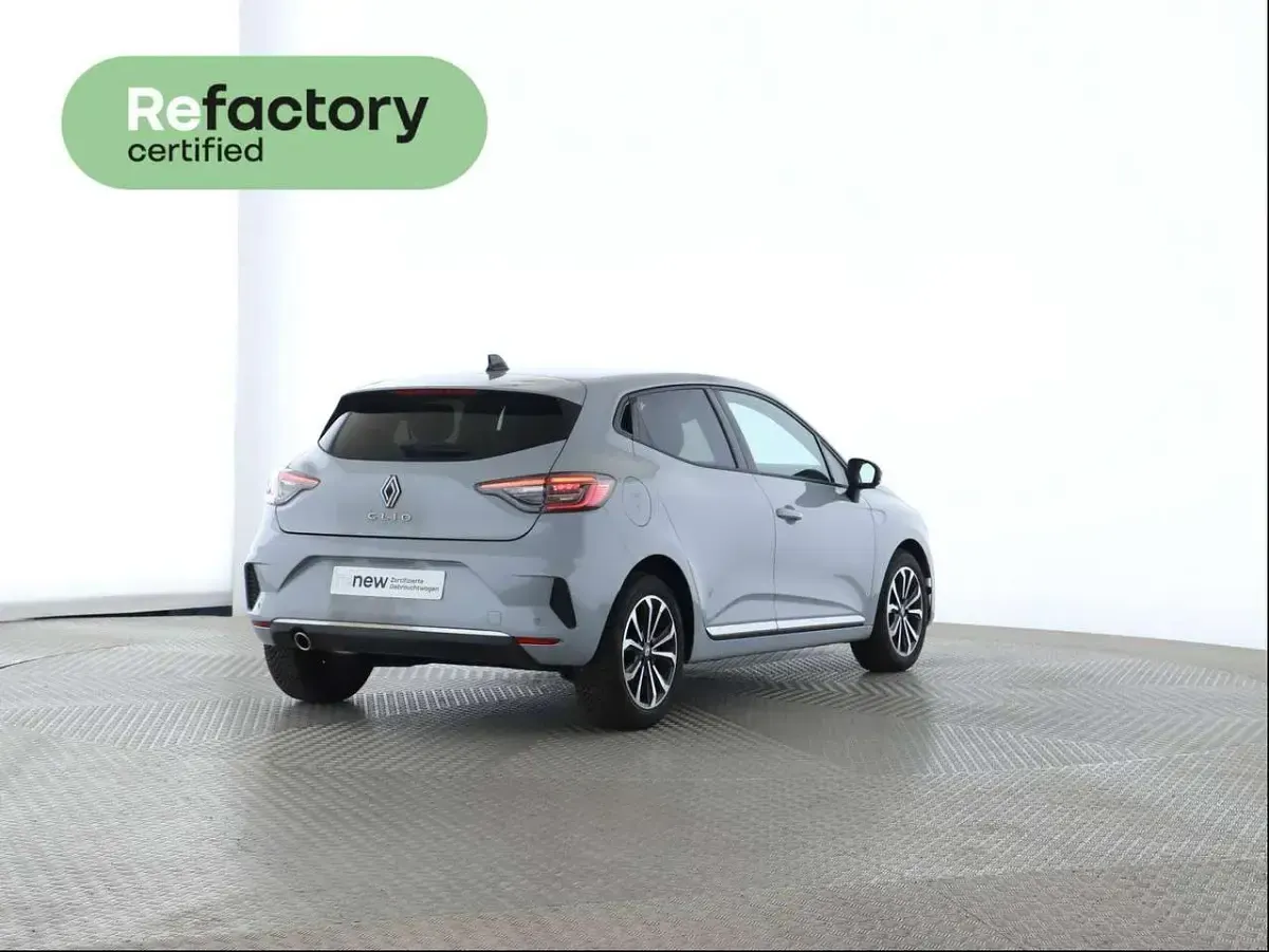 Gebraucht Renault Clio Techno 91 PS (66 kW) 2025 Rafalegrau Kleinwagen