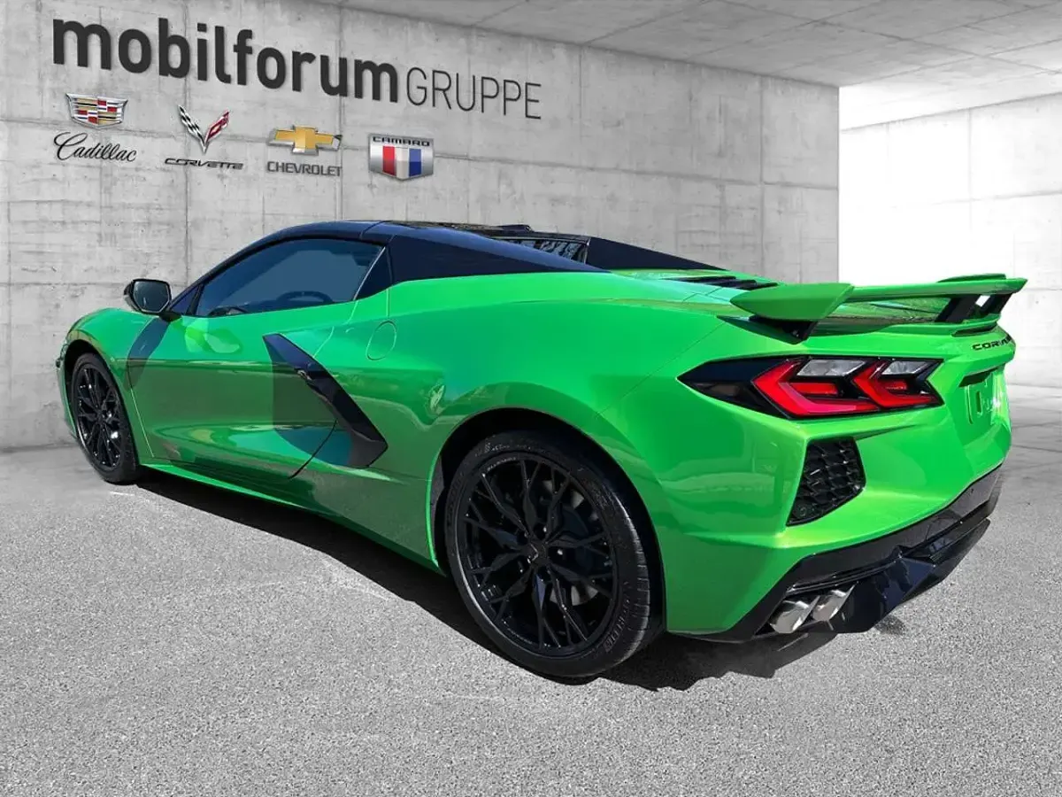 Neu Corvette Stingray 481 PS (353 kW) 2026 Roswell green Cabrio