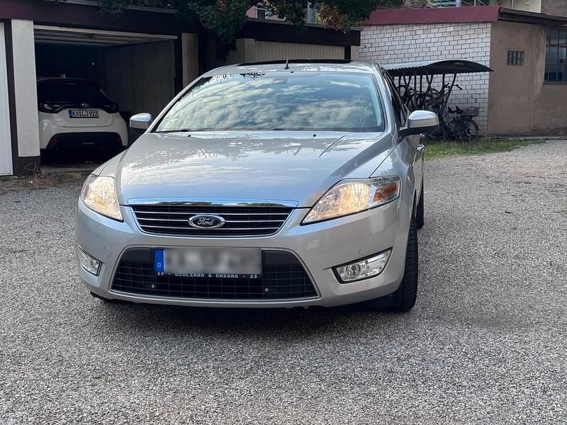 Silber Gebraucht 2008 Ford Mondeo Ghia Kombi | 4.900 € (Etwas zu teuer) - Bild 1/4