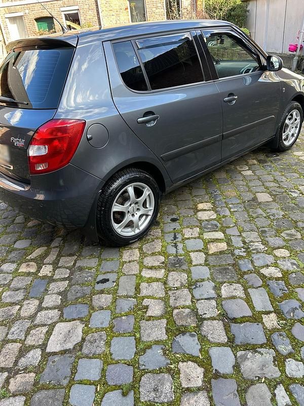 Gebraucht Skoda Fabia Sport 105 PS (77 kW) 2008 Grau Kleinwagen