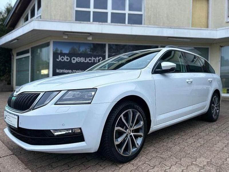 Weiß Gebraucht 2019 Skoda Octavia Kombi | 15.000 € (Fairer Preis) - Bild 1/4