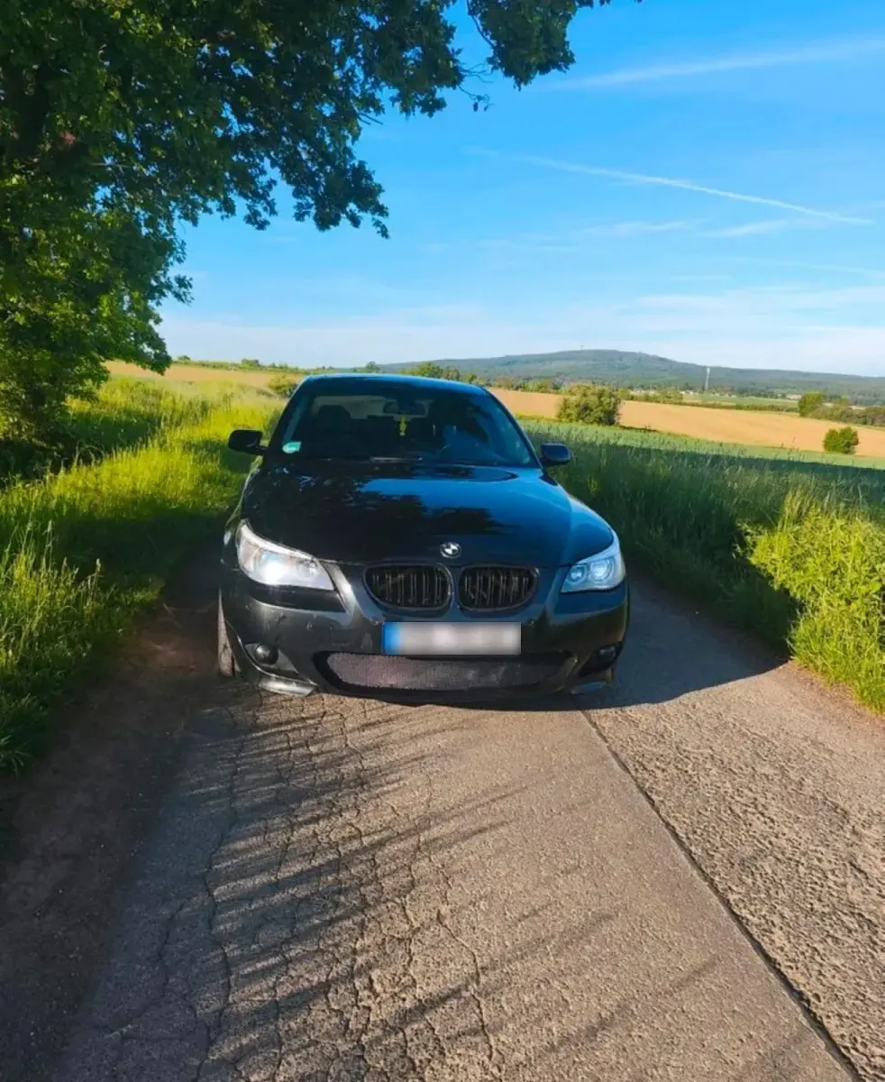 Gebraucht BMW 525 M Sport 192 PS (141 kW) 2004 Schwarz Limousine