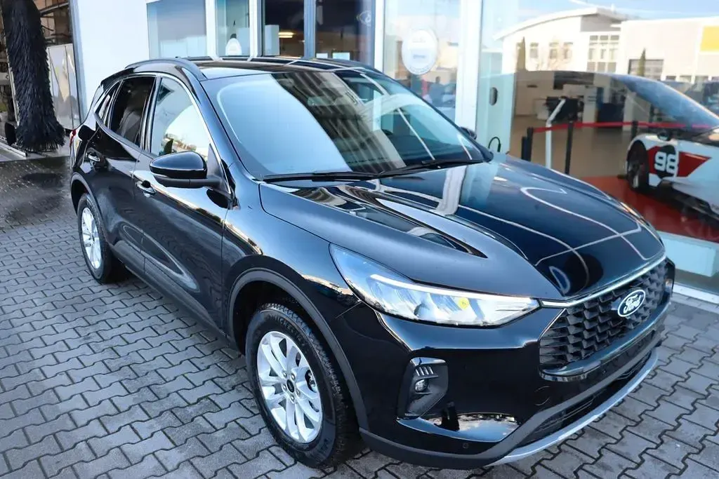 Nowe Ford Kuga Titanium 242 KM (177 kW) 2026 Czarny SUV