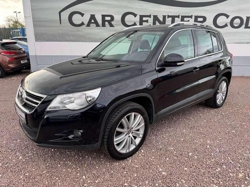 Gebraucht VW Tiguan Team 170 PS (125 kW) 2010 Deep black pearl SUV
