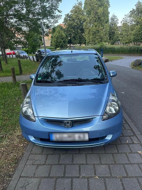 Second-hand Honda Jazz 2002 Albastru Hatchback