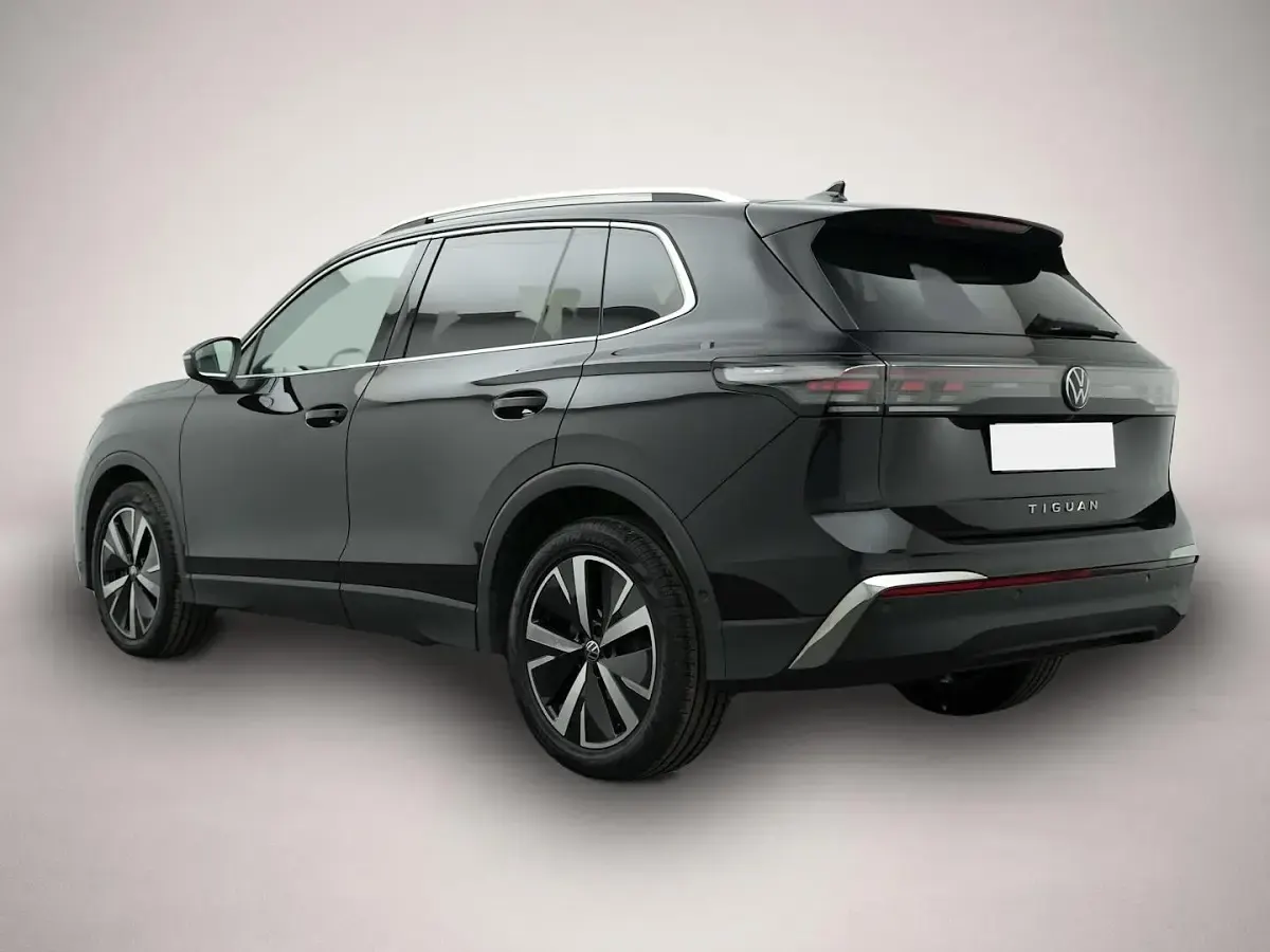 Gebraucht VW Tiguan Elegance 150 PS (110 kW) 2024 Manufacturer SUV