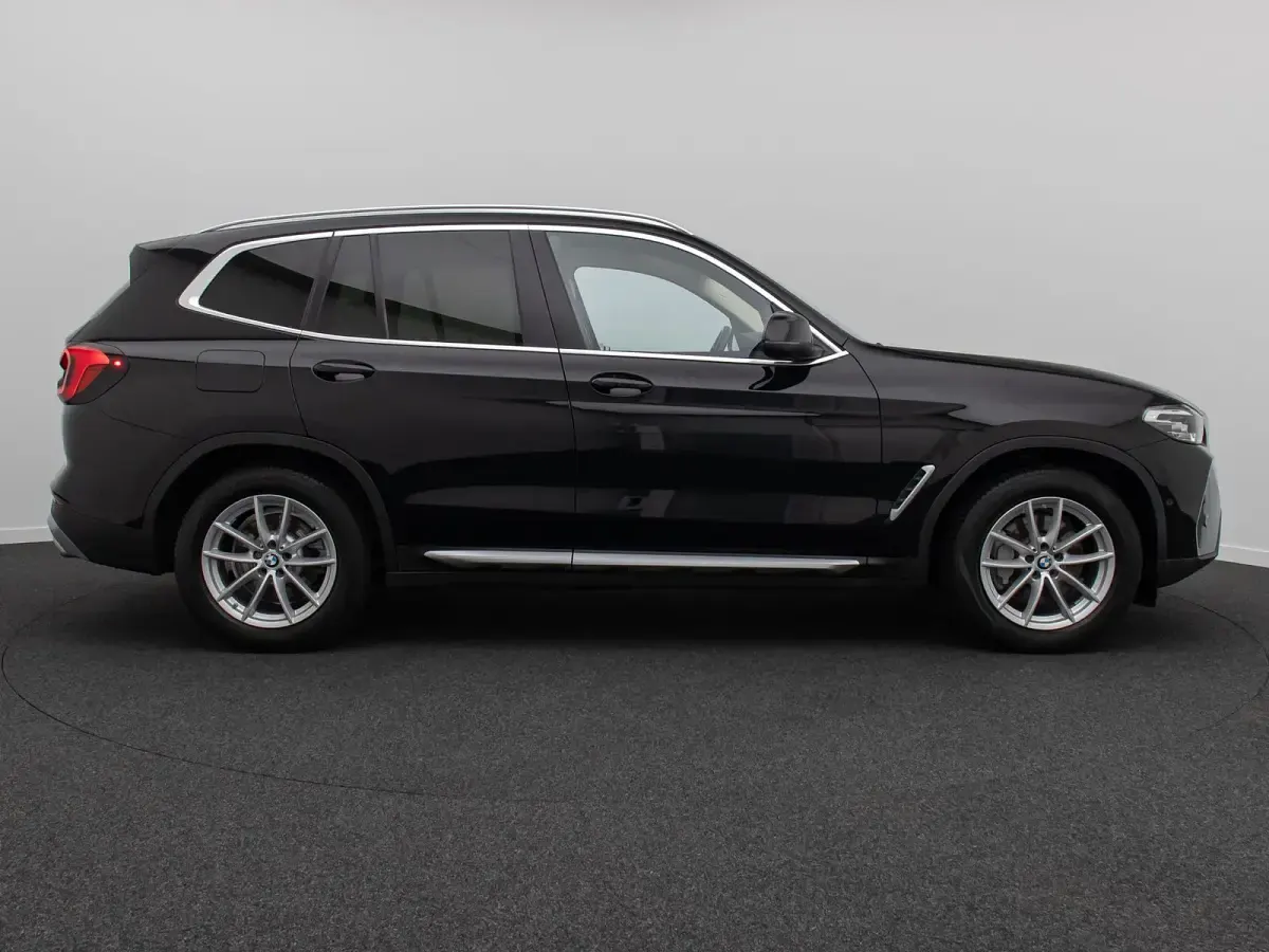 Gebraucht BMW X3 M Sport 286 PS (210 kW) 2023 Schwarz ii668beige SUV