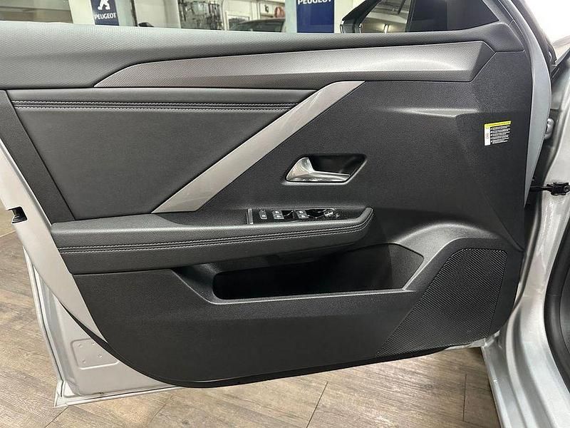 Gebraucht Opel Astra 131 PS (96 kW) 2025 Silber Kombi