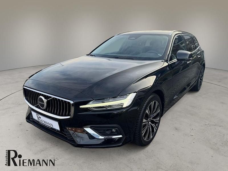 Gebraucht Volvo V60 Plus 197 PS (144 kW) 2022 Schwarz Kombi