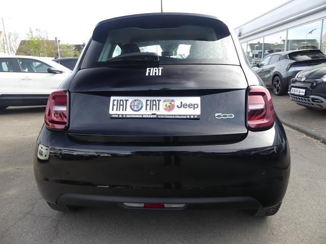 Gebraucht Fiat 500e Action 69 kW (95 PS) 2022 Schwarz Kleinwagen