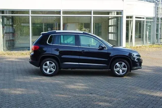 Gebraucht VW Tiguan 122 PS (89 kW) 2012 Schwarz SUV