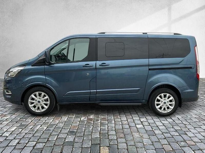 Gebraucht Ford Tourneo Custom Titanium 131 PS (96 kW) 2021 Blau Van