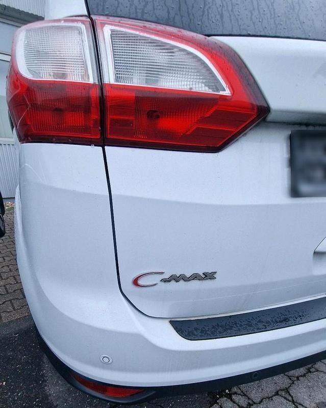 Gebraucht Ford Grand C-Max Titanium 140 PS (102 kW) 2014 Weiß Van / Kleinbus