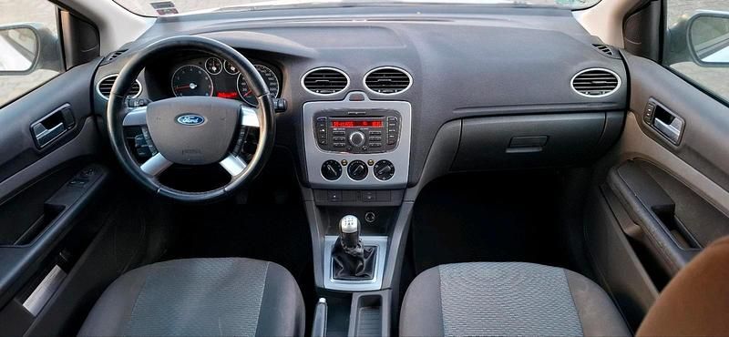 Usata Ford Focus 101 CV (74 kW) 2008 Bianco Station wagon