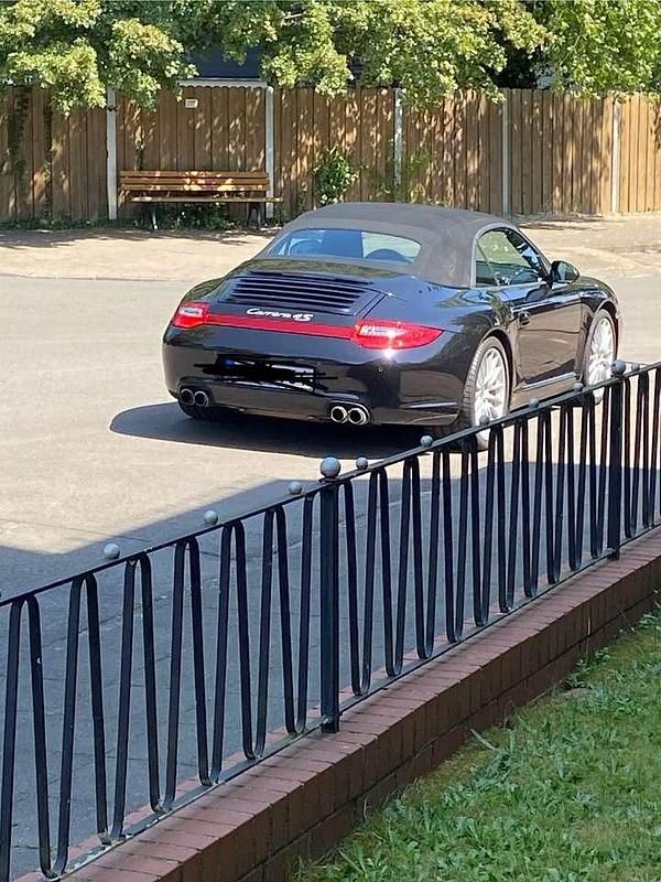 Schwarz Gebraucht 2009 Porsche 911 Carrera 4S Cabriolet Cabrio | 53.999 € (Fairer Preis) - Bild 1/4