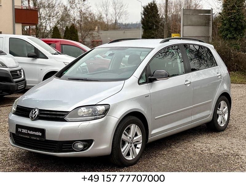 Silber Gebraucht 2012 VW Golf VII Match Kombi | 9.300 € (Guter Preis) - Bild 1/4