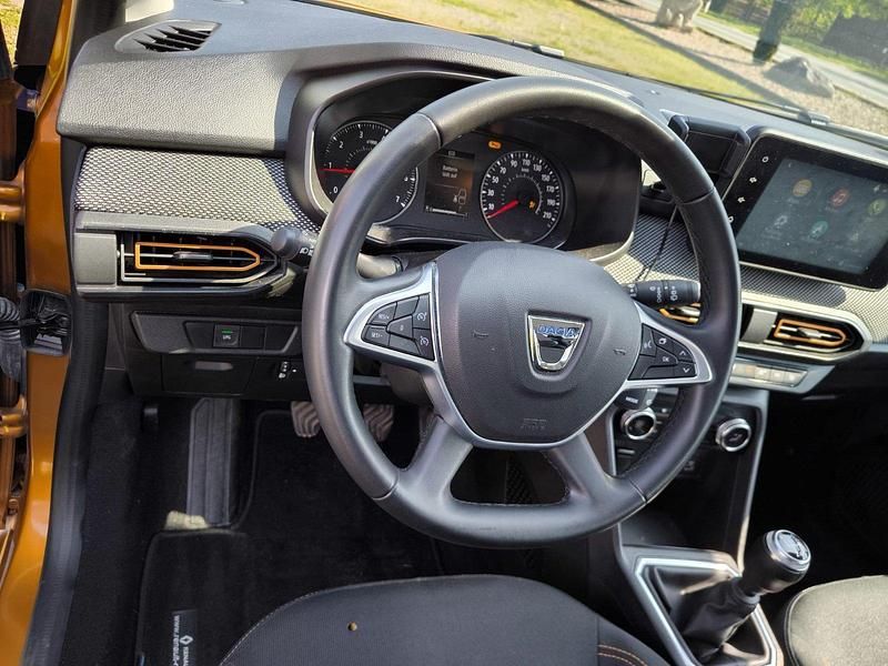 Gebraucht Dacia Sandero 101 PS (74 kW) 2022 Orange Kleinwagen