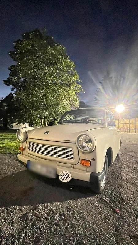 Weiß Gebraucht 1989 Trabant 601 Limousine | 3.300 € - Bild 1/4